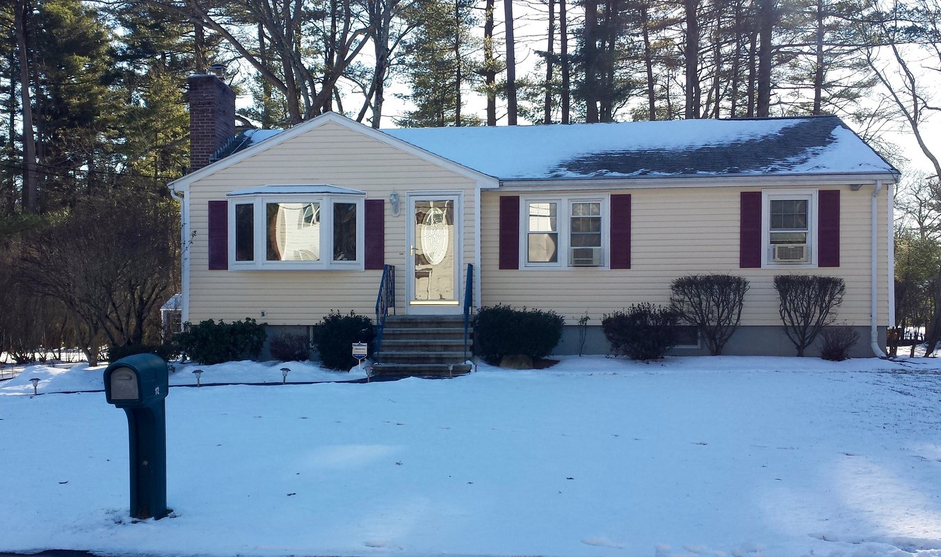 Split level cape in Bulington needs master bedroom comfort